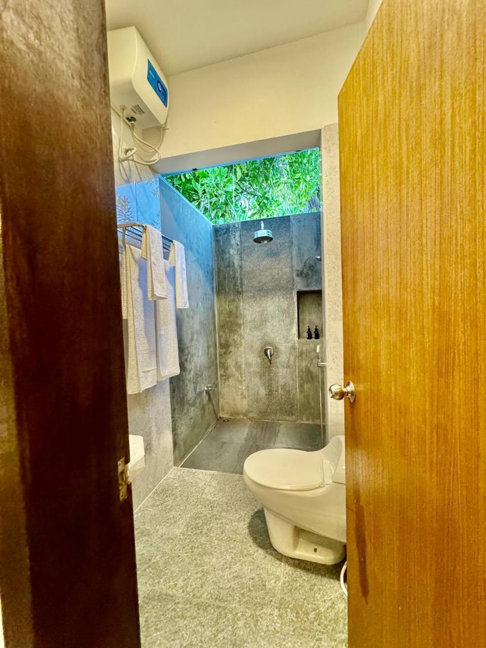 Seascape Retreats Dhigurah Hotell Dhigurah  Exteriör bild