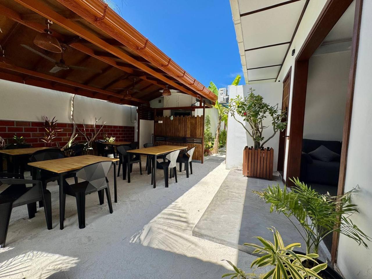 Seascape Retreats Dhigurah Hotell Dhigurah  Exteriör bild